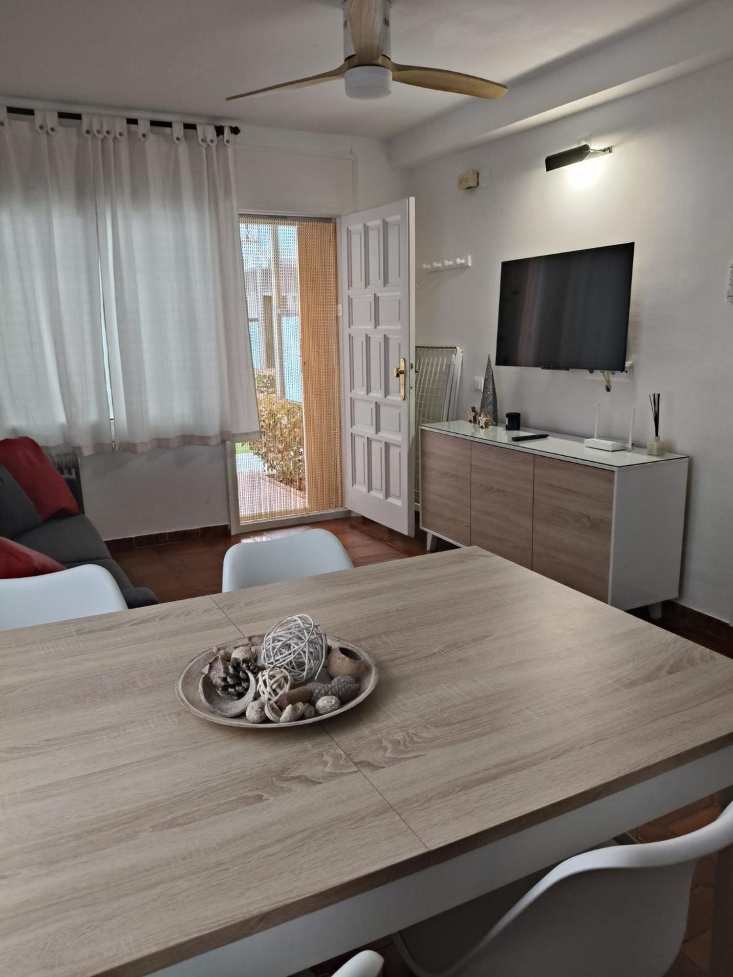 Apartament Familiar Tranquil A פלטחה ד'ארו מראה חיצוני תמונה